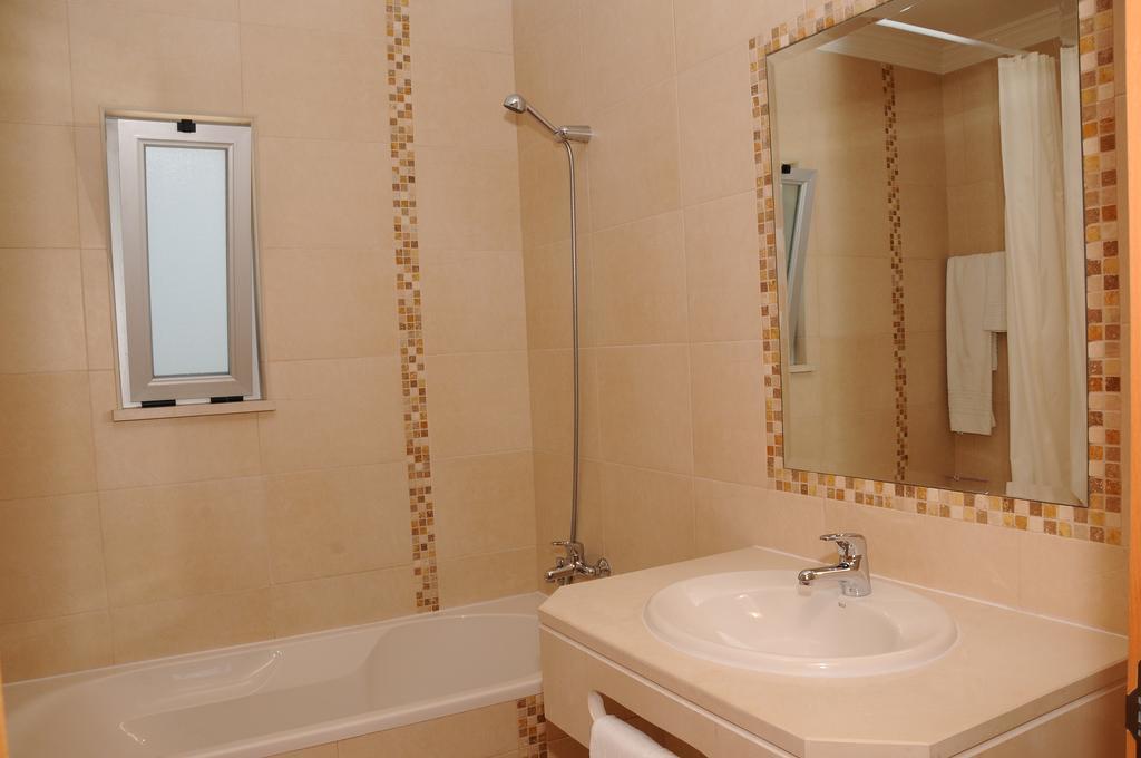 Albufeira Mar Vilas 部屋 写真
